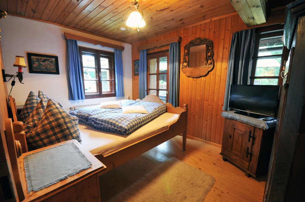 Willa Haus Am Bach Bad Kleinkirchheim Pokój zdjęcie