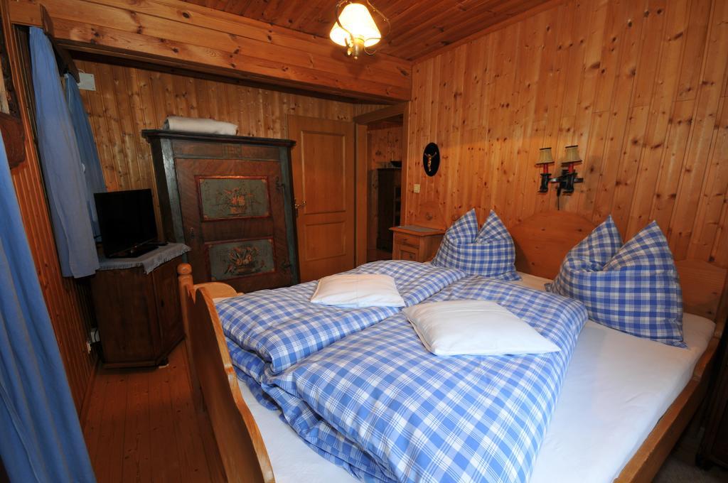 Willa Haus Am Bach Bad Kleinkirchheim Pokój zdjęcie